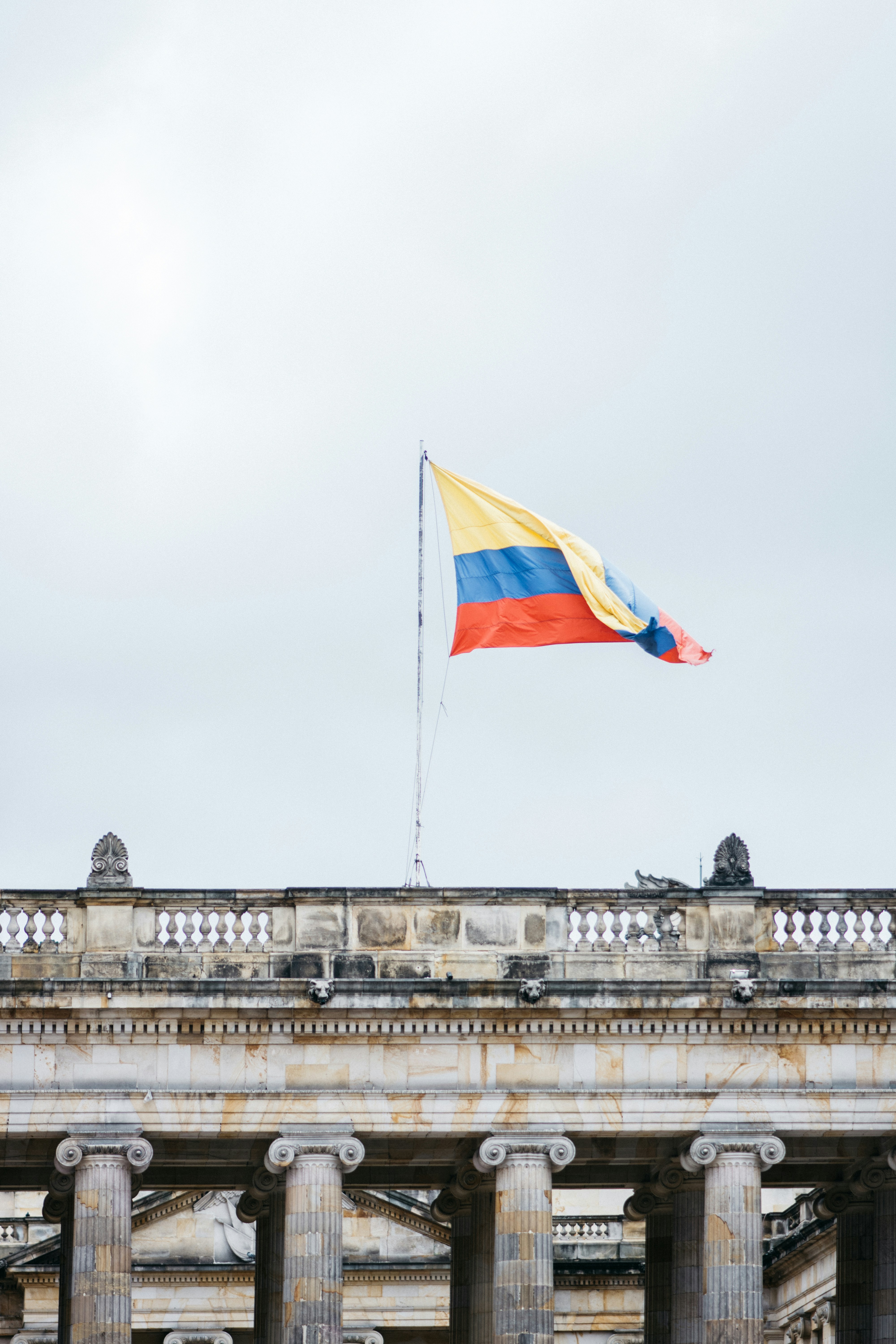 kobby-mendez-DfR2LaXNyUA-unsplash